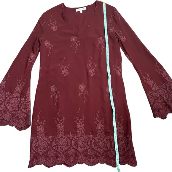 Wayf Burgundy Embroidered Flair Sleeved Dress sz S - Picture 9 of 13